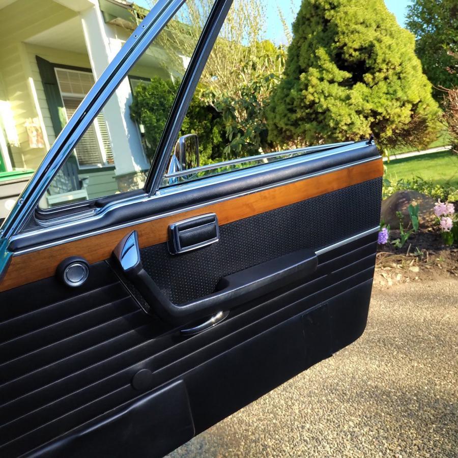 Детали интерьера BMW 3.0 CS Pure Eye Candy 1973 года  (фото 49 из 53)